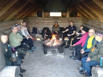 Yksi taukopaikoista oli metsästysseuran laavulla.