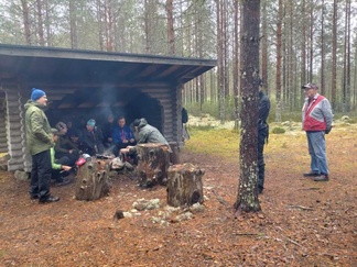 Laavu "siellä jossain" (Kuva V-M Kallionpää)